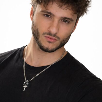 Headshot of Arthur